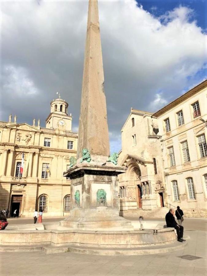 Appart Lumineux De L'Hotel De Ville Arles Exterior foto